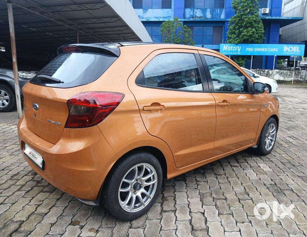 Ford Figo 2012-2015 Petrol Titanium, 2016, Petrol