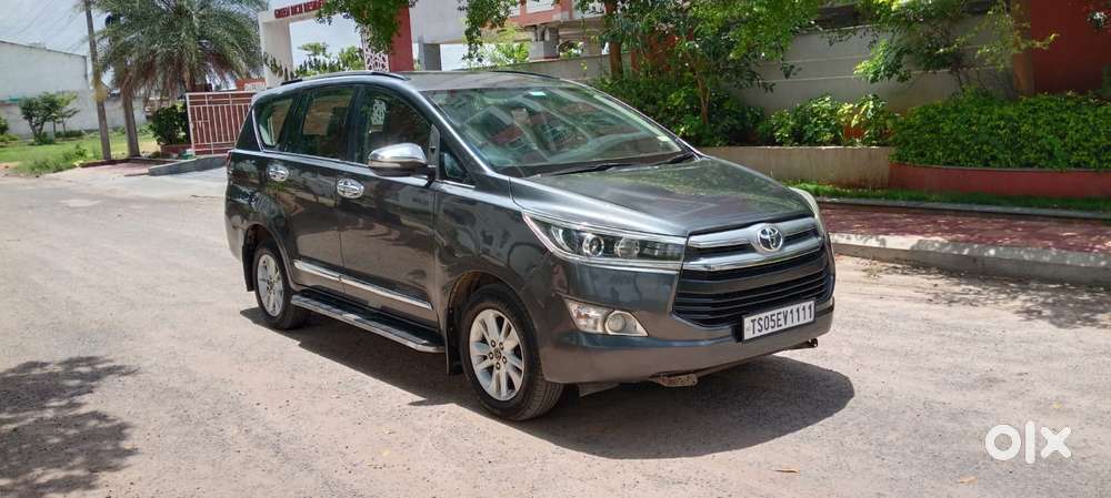Toyota Innova Crysta 2.4 V 7 Str, 2017, Diesel