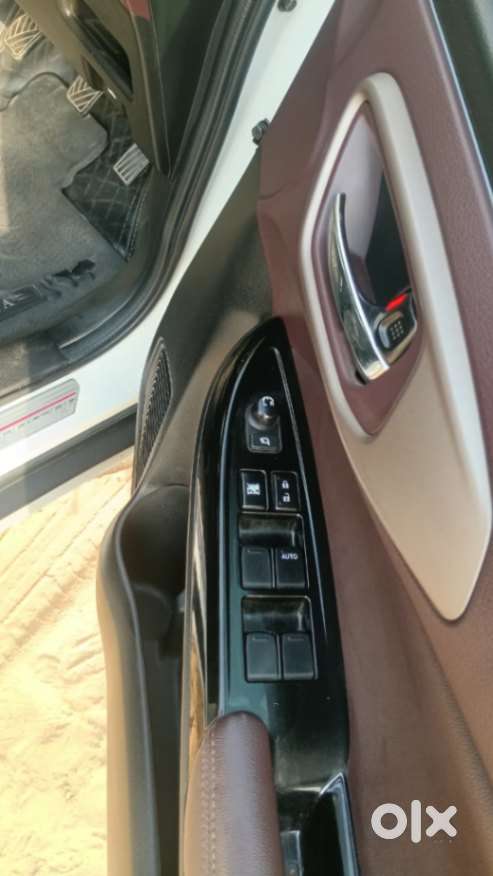 Maruti Suzuki Fronx Alpha 1.0l Turbo Mt Dual Tone, 2025, Petrol