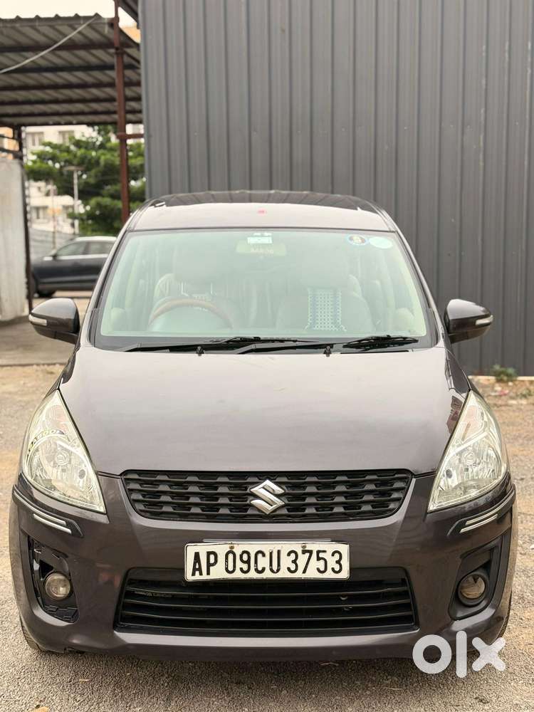 Maruti Suzuki Ertiga 2012-2015 Zxi, 2013, Petrol