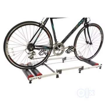 Bike best sale roller price