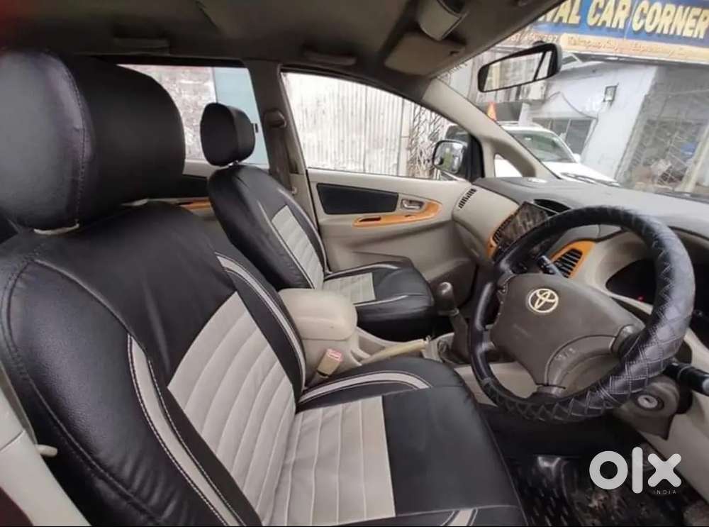 Toyota Innova 2011 Diesel 132000 Km Driven