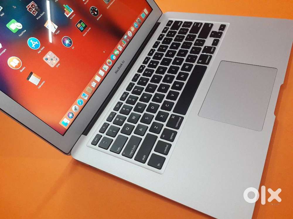 Macbook Air 13, Core-i5,8GB Ram, 128GBSSD,