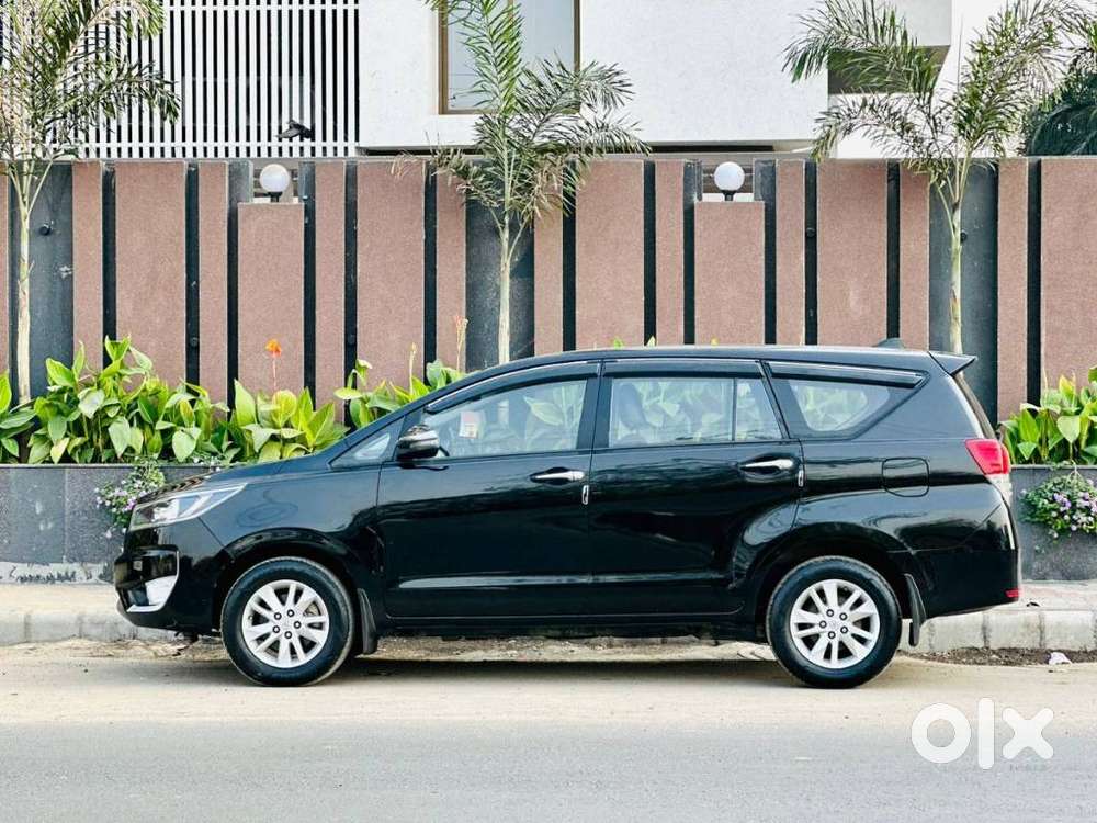 Toyota Innova Crysta 2.4 G Plus Mt 8 Str, 2023, Diesel