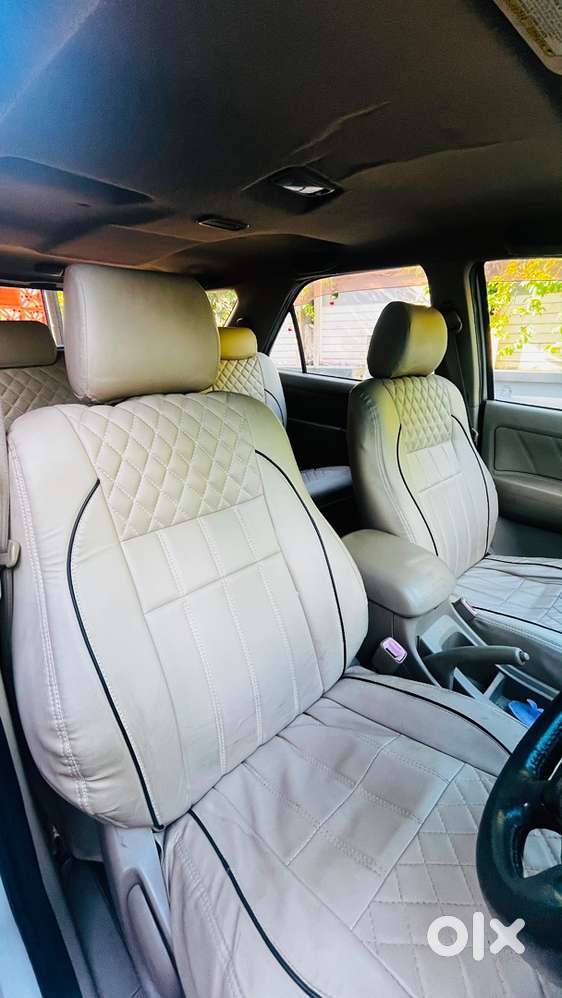 Toyota Fortuner Diesel 2011 Year