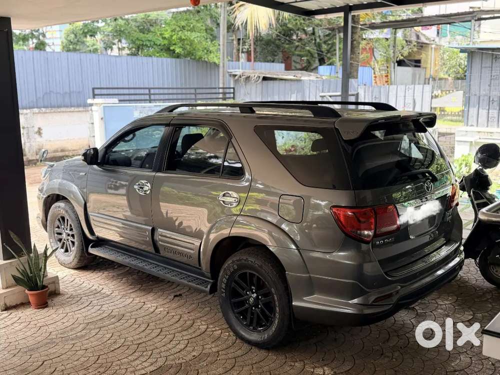 Toyota Fortuner 2012 Diesel Automatic Modified Suspension