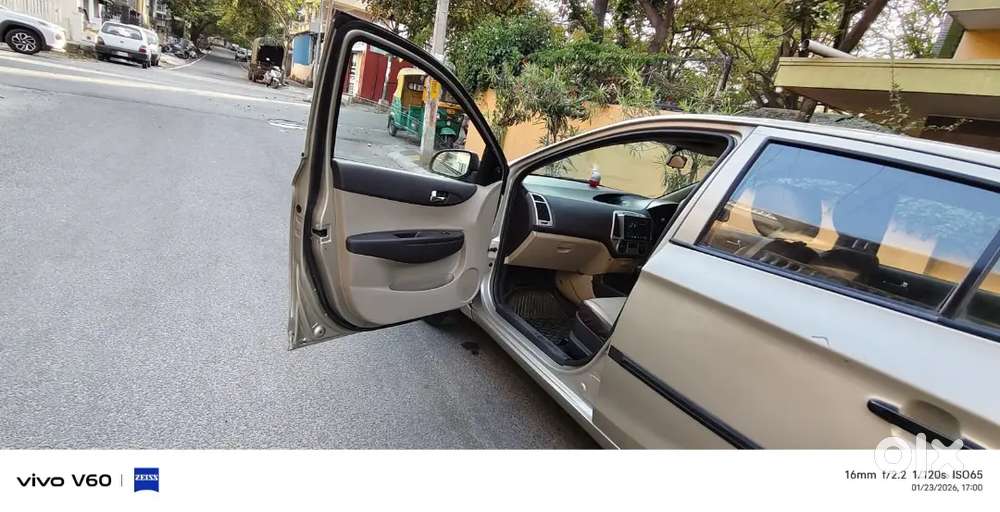 Hyundai I20 Magna Petrol 2011