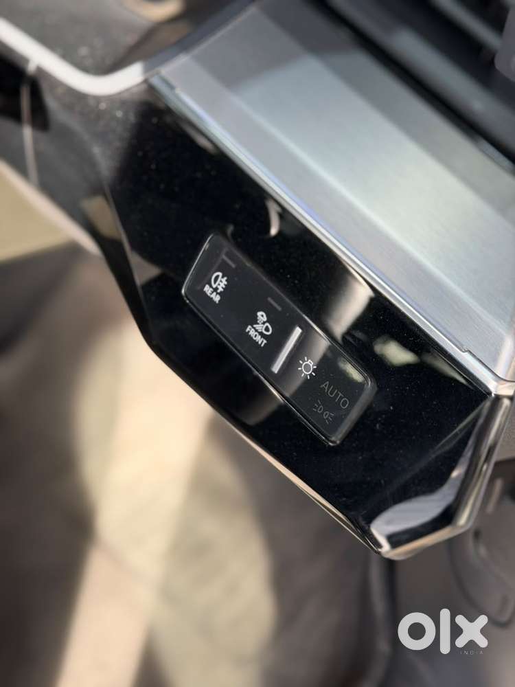 Audi E-tron 55, 2023, Electric