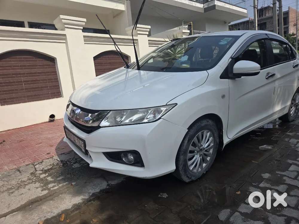 Honda City 1.5 V 2015