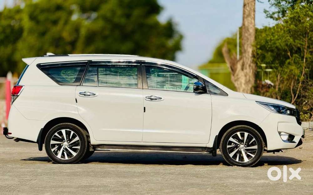 Toyota Innova Crysta 2.4 Z 7 Str, 2024, Diesel