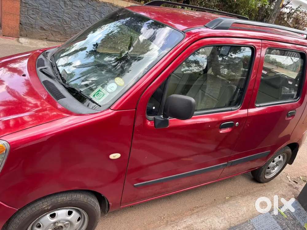 Waganor  4 Good Tyres,ac Center Lock