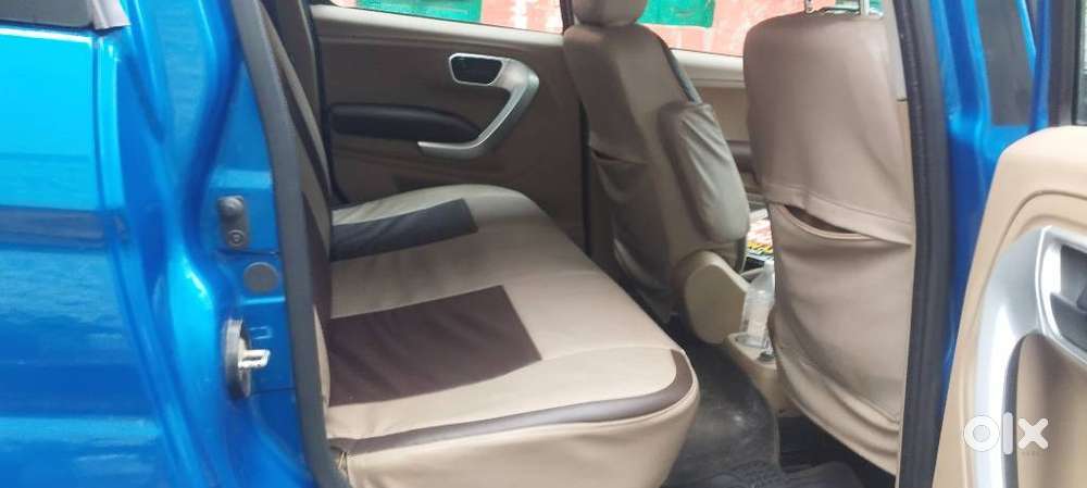 Mahindra Tuv 300 T8, 2017, Diesel