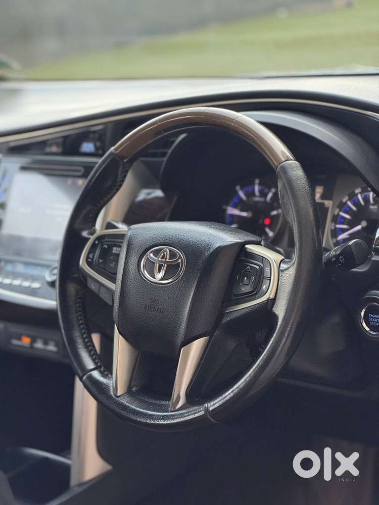 Toyota Innova Crysta 2.8 Z, 2016, Diesel