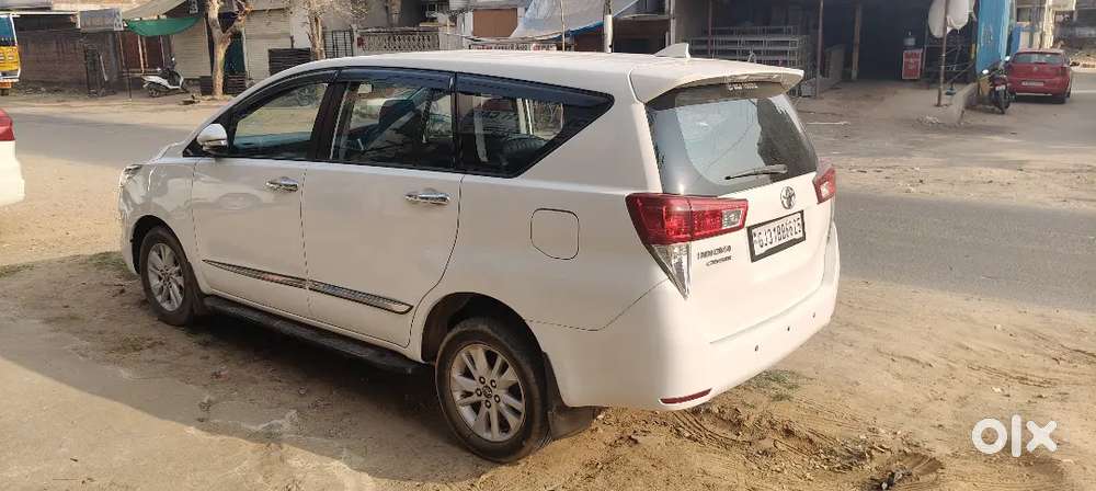 Toyota Innova Crysta 2016