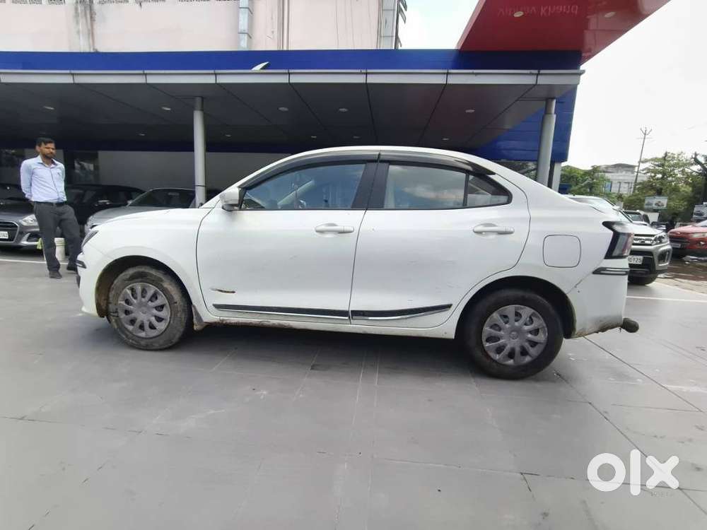 Maruti Suzuki Dzire 1.2 Vxi, 2025, Petrol