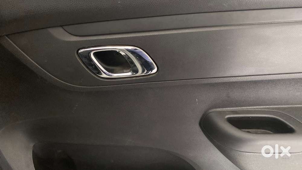 Renault Kwid 1.0 Rxt Amt Opt, 2018, Petrol