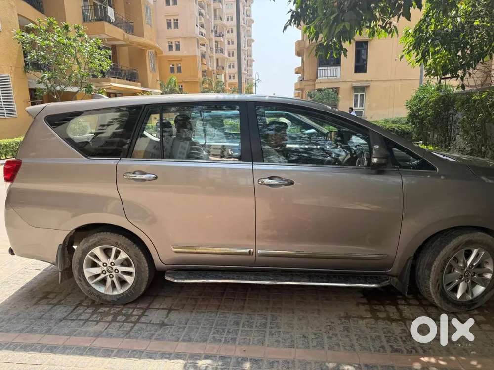 Toyota Innova Crysta 2017