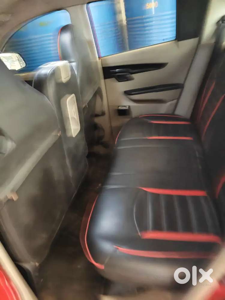 Mahindra Kuv 100 2016