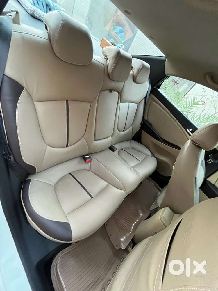 Hyundai Fluidic Verna 2013 Diesel Manual Car