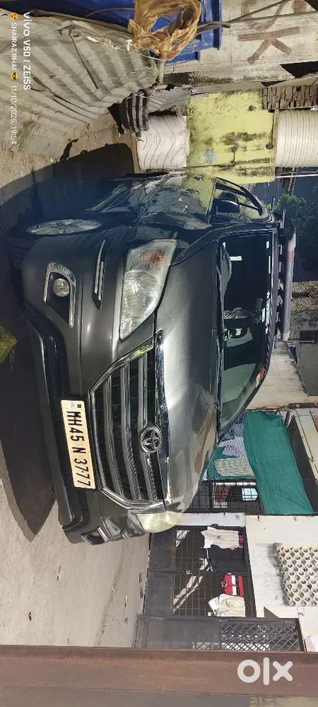 Toyota Innova 2012 Diesel Well Maintained