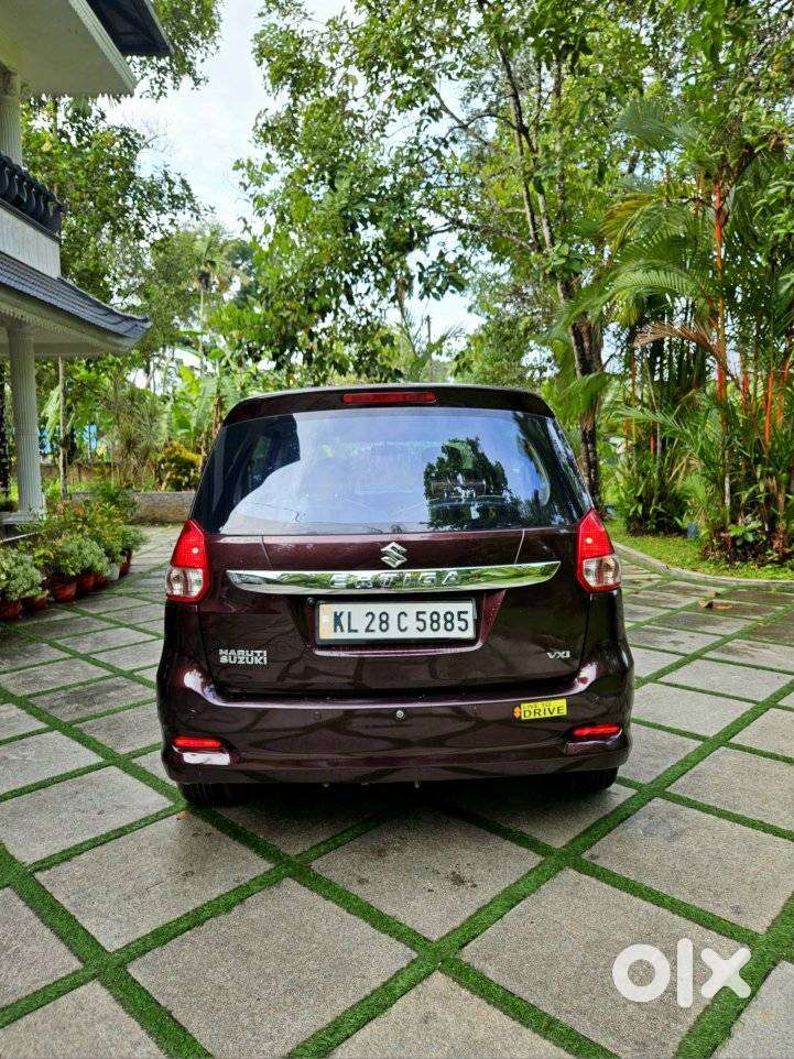 Maruti Suzuki Ertiga Vxi Abs Bs Iv, 2017, Petrol