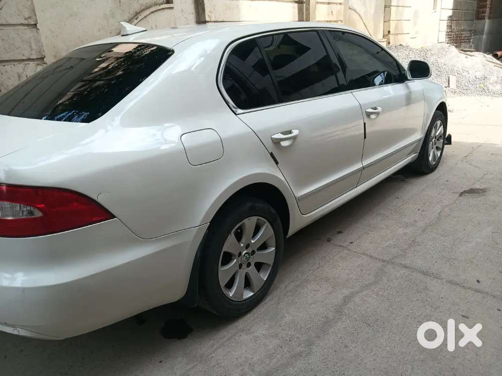 Skoda Superb 2012 Diesel 89000 Km Driven