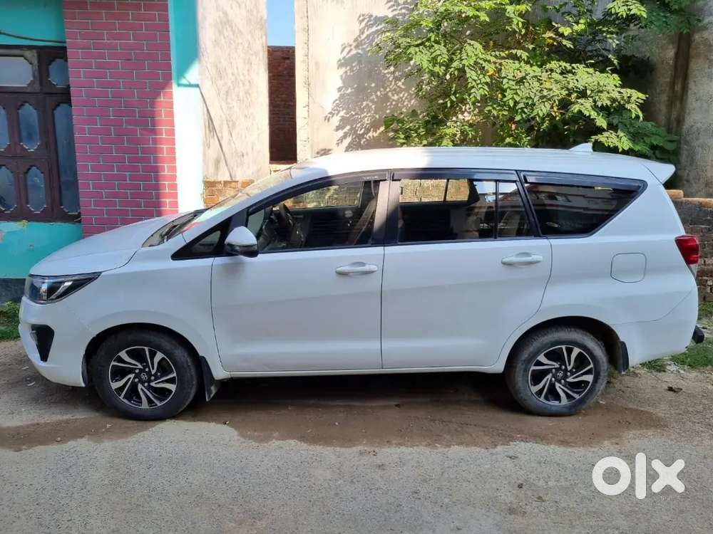 Toyota Innova Crysta Commercial 2.4 Mt 2022
