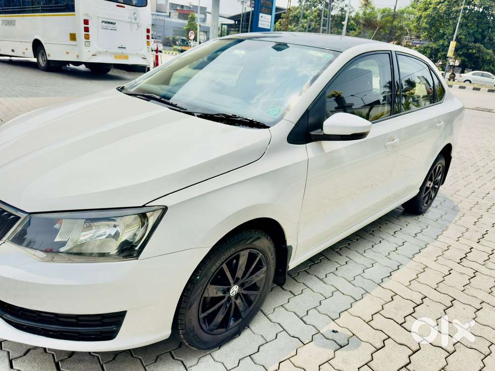 Skoda Rapid [2016-2020] 1.6 Active Plus Mpi, 2019, Petrol