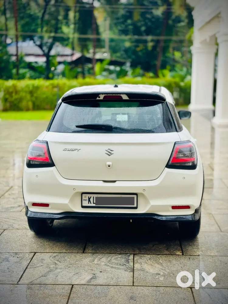 Swift Zxi Automatic Maruti Suzuki 2025 Petrol