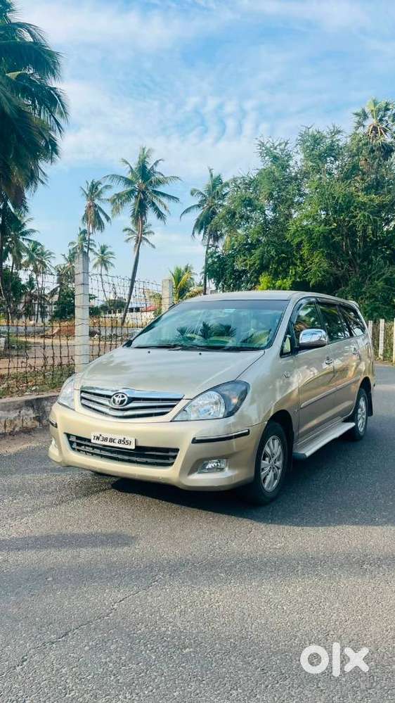 Toyota Innova 2.5 V 7 Str, 2010, Diesel