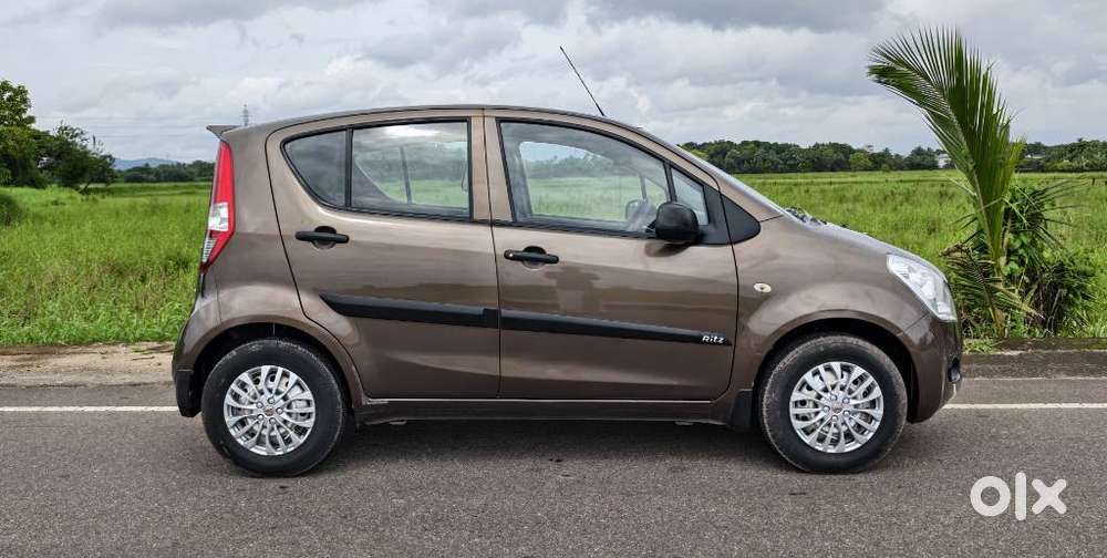 Maruti Suzuki Ritz Lxi, 2012, Petrol