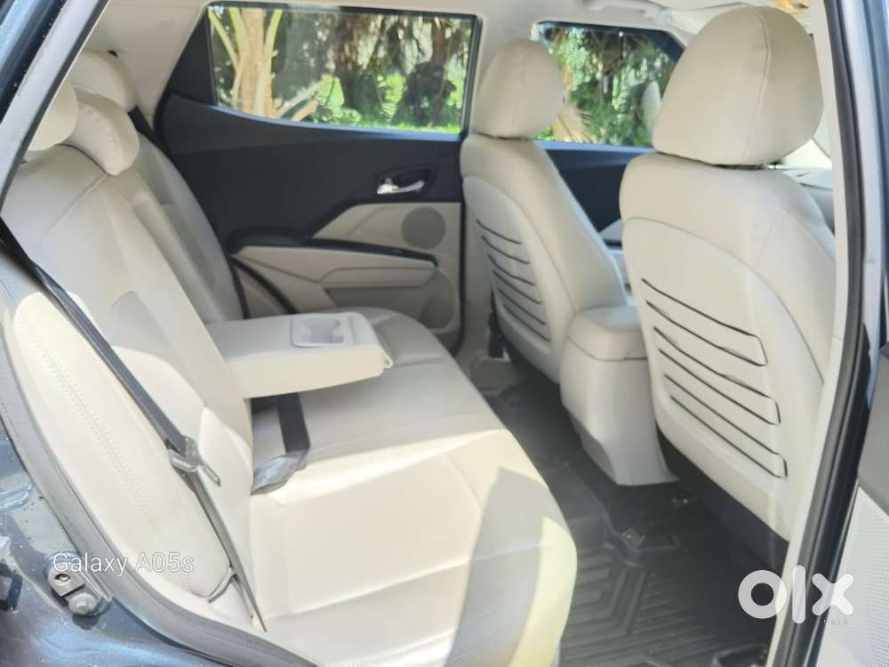 Mahindra Xuv300 W8 Diesel, 2023, Diesel