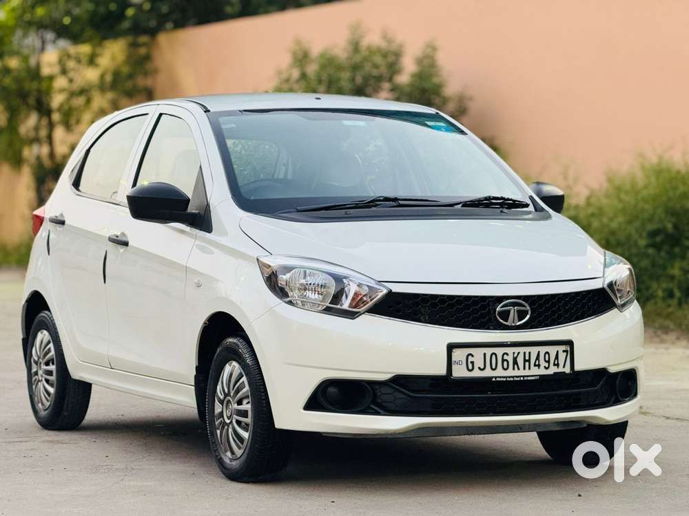 Tata Tiago Xe, 2017, Petrol