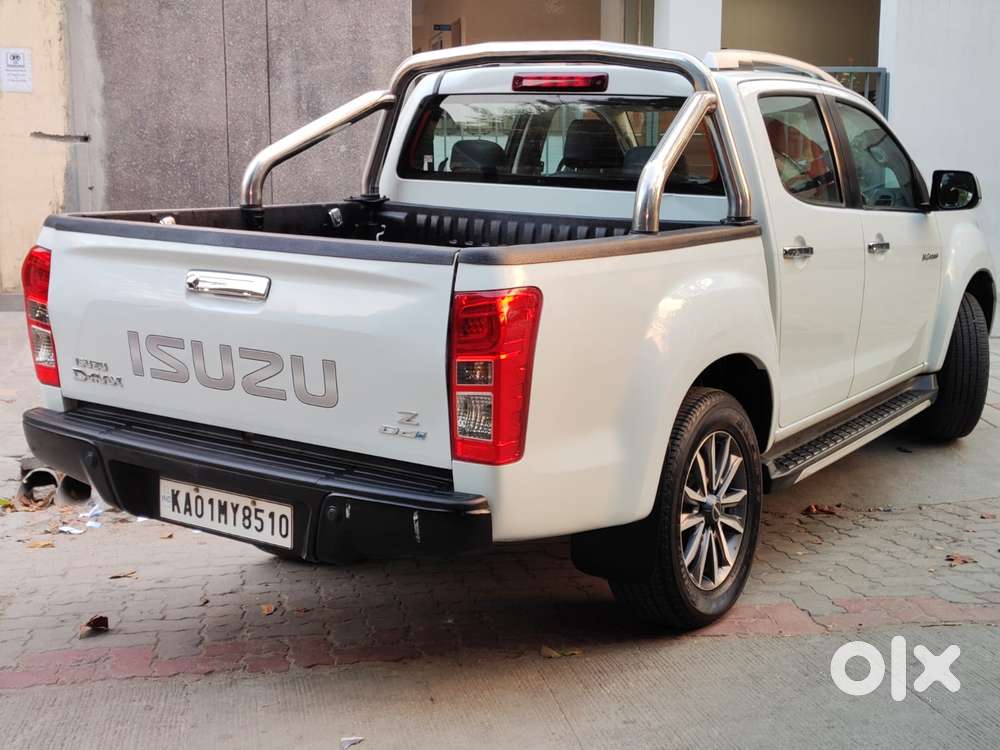 Isuzu D-max V-cross Z Prestige, 2023, Diesel