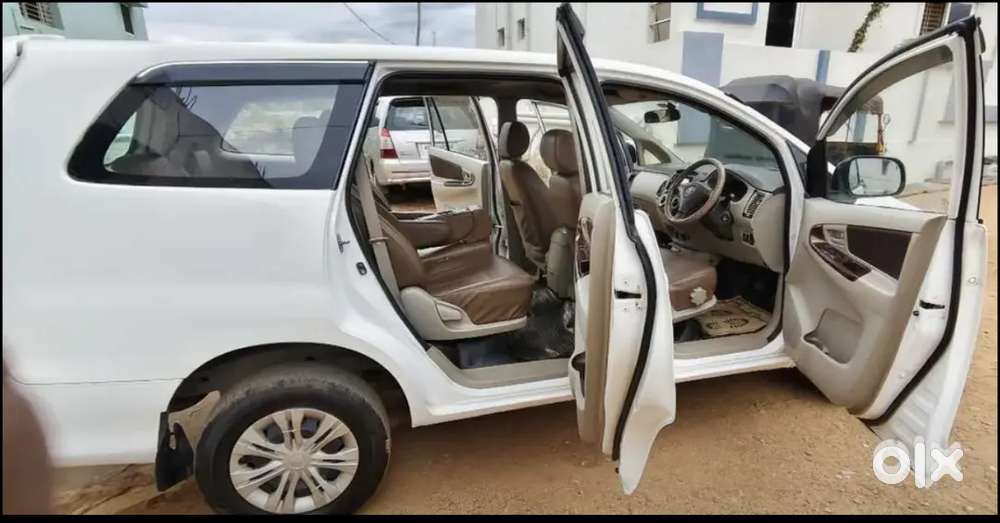 Toyota Innova 2.5 Gx 2010