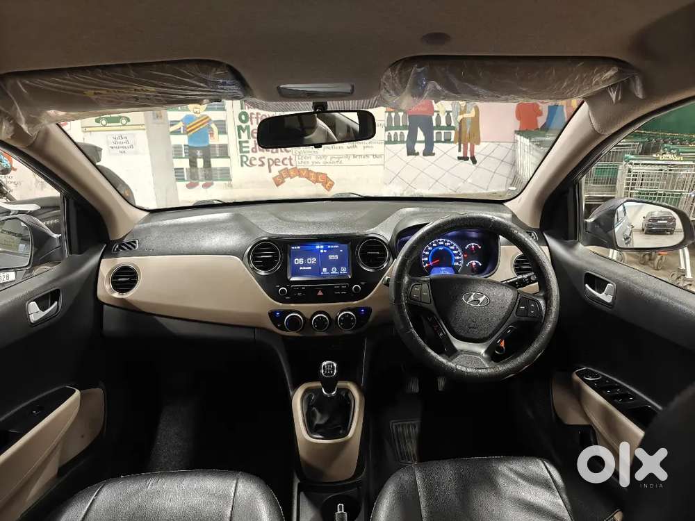 ગ્રાન્ડ આઇ ટેન સ્પોર્ટ્સ (option)૨૦૧૬ Petrol +cng.બેન્ક મેનેજર ની ગાડી