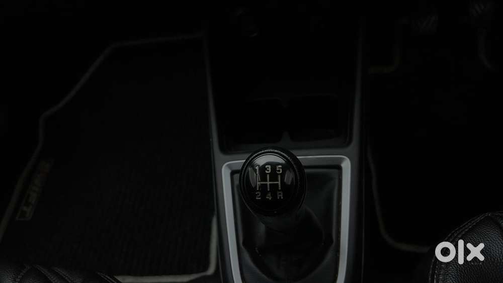 Maruti Suzuki Swift 2018 Vxi, 2022, Petrol