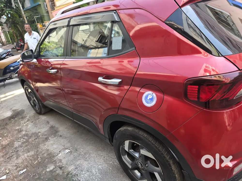 Hyundai Venue 2019 Petrol Well Maintained