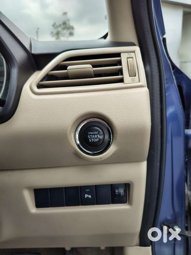 Maruti Suzuki Dzire 1.2 Zxi Amt, 2017, Petrol