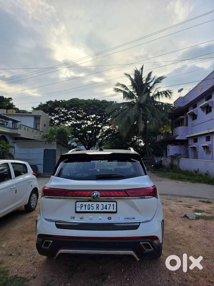 2.5 Years, Showroom Maintenaned