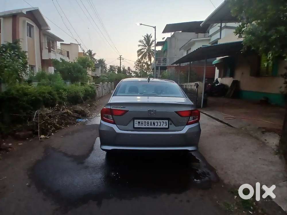 Honda Amaze 2nd Gen 2018 Petrol 64000 Km Driven. Model Second Top