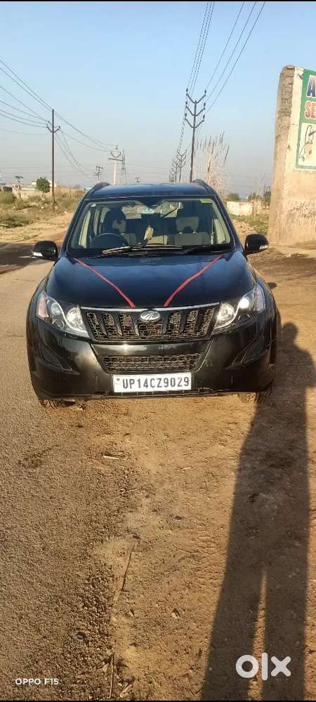 Mahindra Xuv500 2016 Diesel 32000 Km Driven