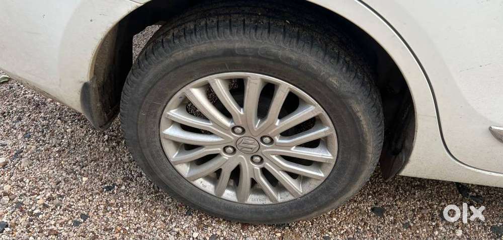 Maruti Suzuki Dzire 1.2 Zxi, 2017, Petrol
