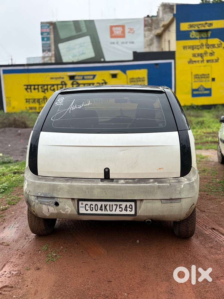 Tata Indica Vista Tdi Ls (2013) - Custom Interior & Dual-tone Finish