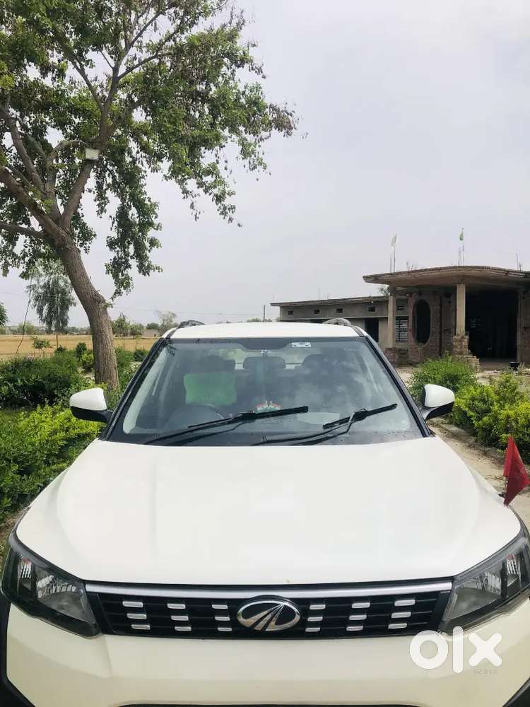 Mahindra Xuv300 Turbosport 2019 Diesel 102000 Km Driven