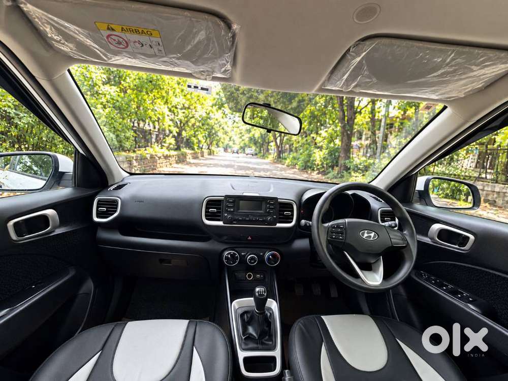 Hyundai Venue, 2022, Petrol