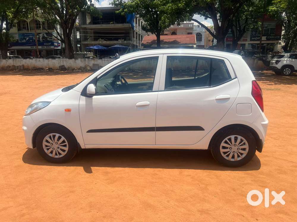 Hyundai I10 Sportz, 2014, Petrol
