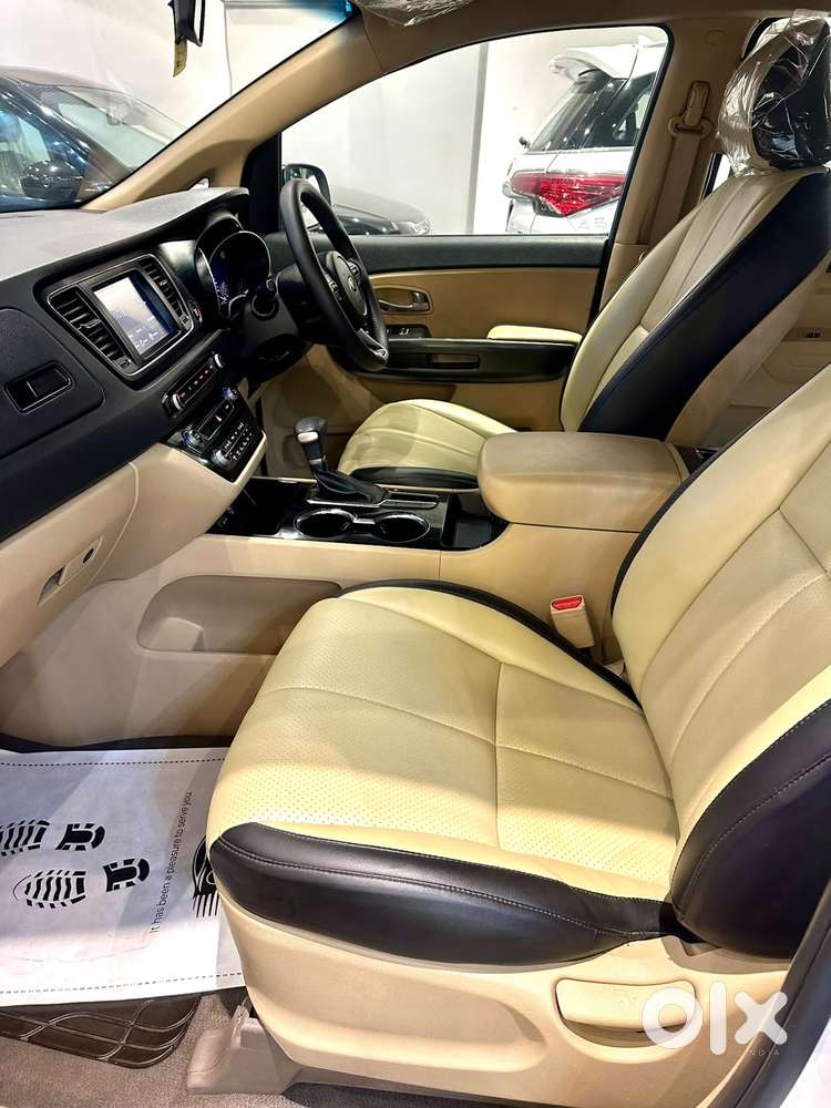 Kia Carnival Premium, 2021, Diesel