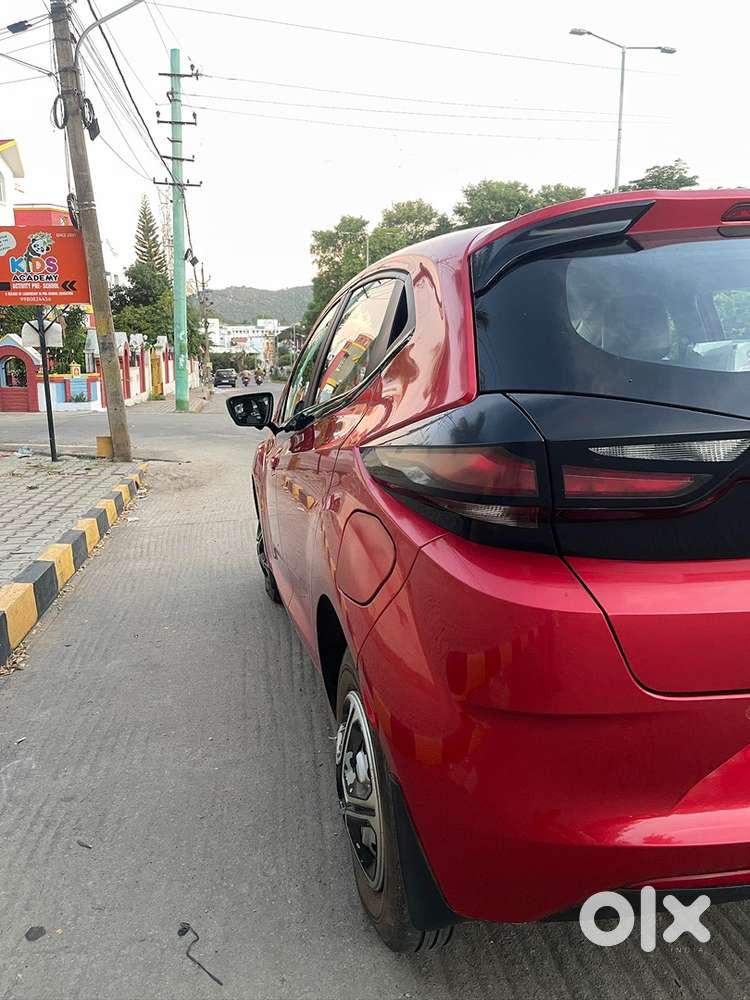 2022 Tata Altroz Xt Iturbo | 1st Owner | 17,750 Km | Turbo Petrol