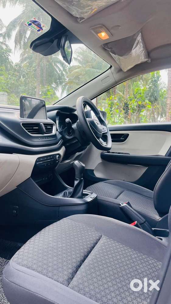 Tata Altroz 1.2 Xt, 2023, Petrol